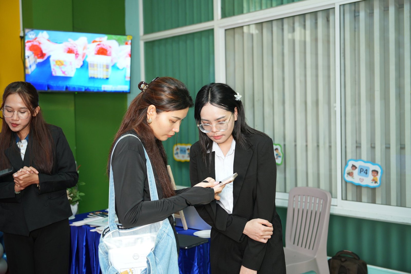 The VBIA team welcoming a family